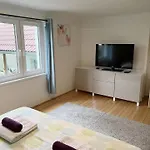 Family House In Town With Garden * Poděbrady